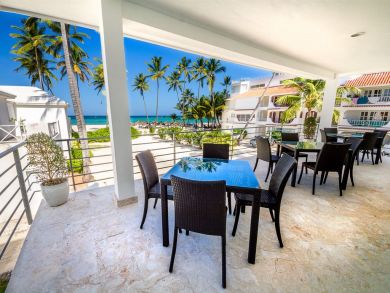 Luxury Eight Bedroom Vacation Beach Villa with Private Pool
